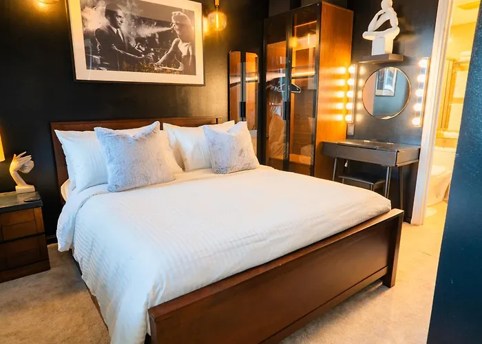 Modern Cozy Makati Designed By Cedric Amani