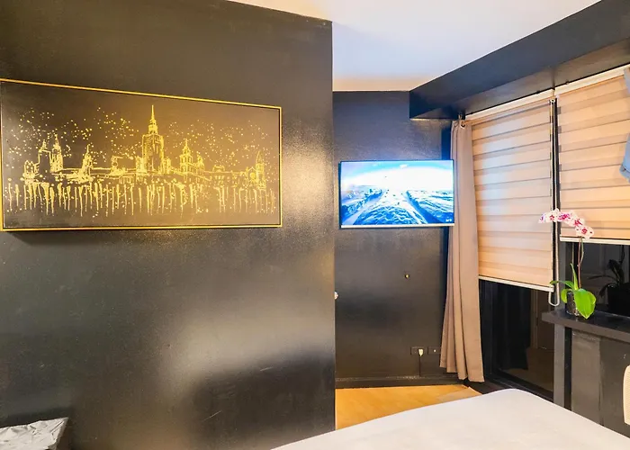 Apartment Modern Cozy Makati Designed By Cedric Amani *