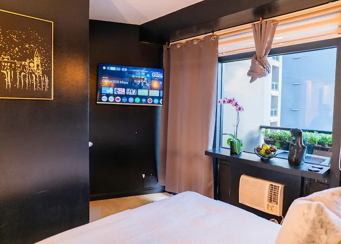 Apartment Modern Cozy Makati Designed By Cedric Amani *